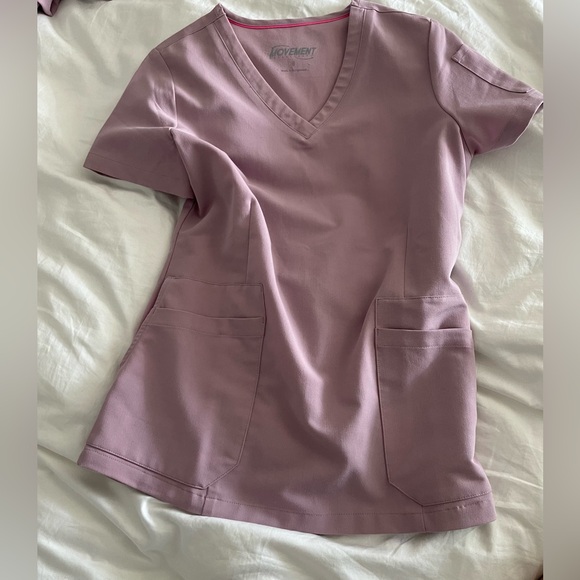 Movement by Butter-Soft Jogger Scrubs Set, size S - Picture 3 of 8